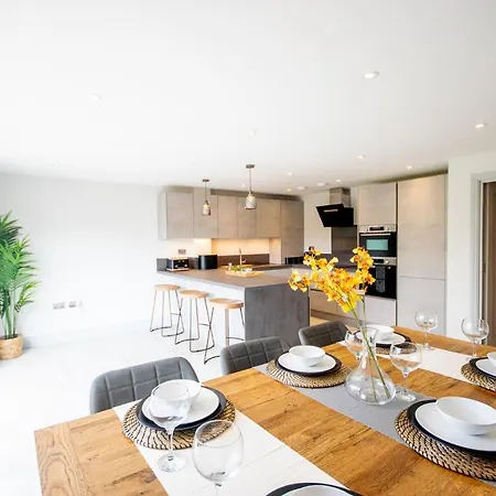 Princes Close - Spacious Modern Luxury Home Windsor Exterior photo