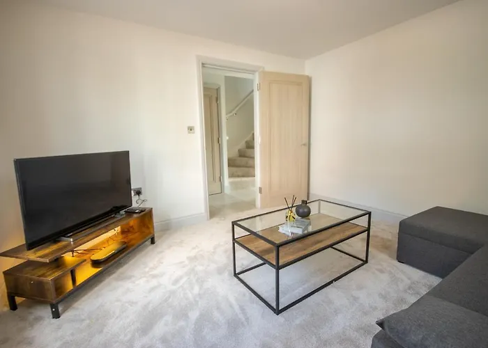 Princes Close - Spacious Modern Luxury Home